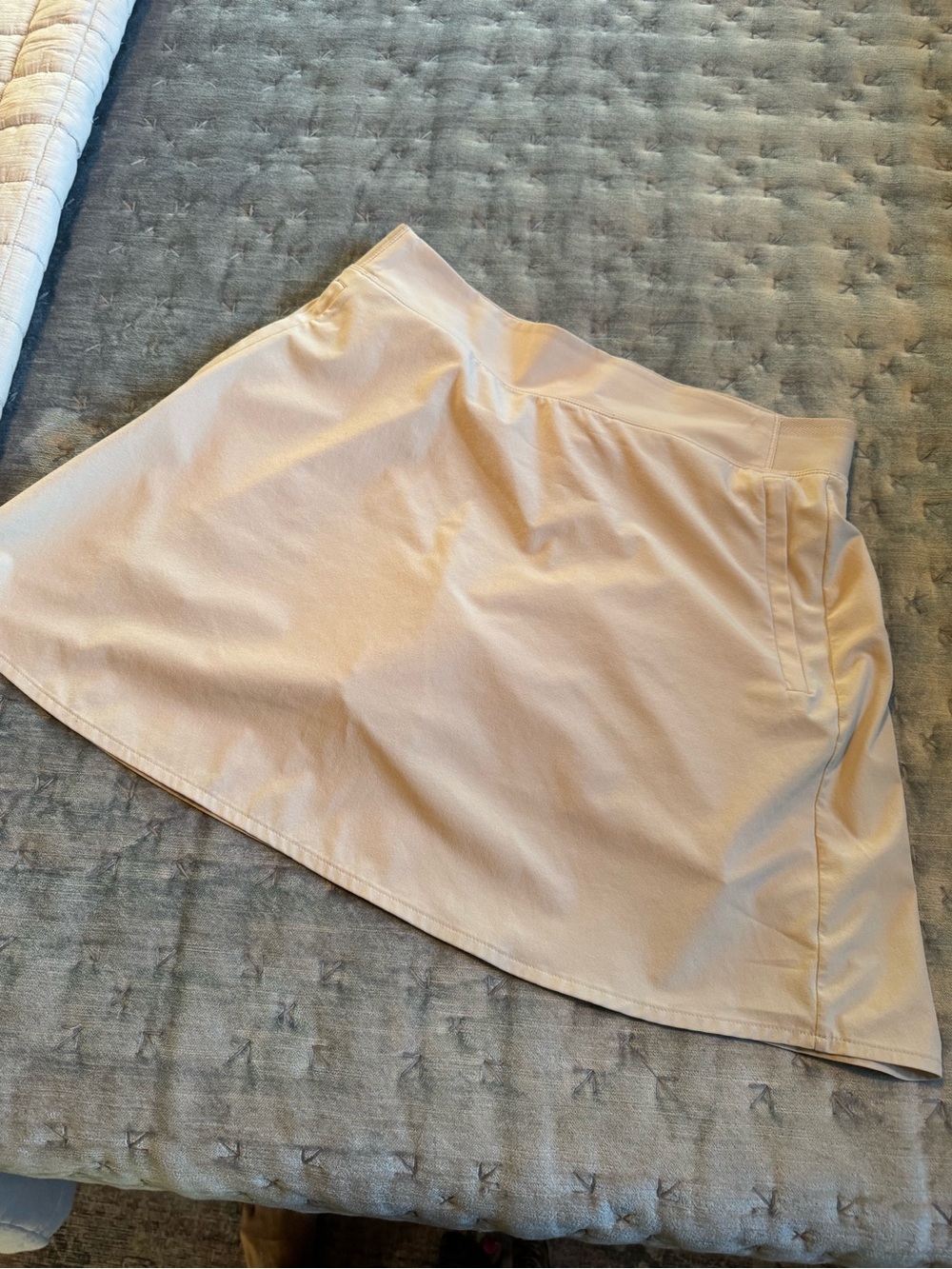 Athleta Cream A-Line Skirt with Side Pockets